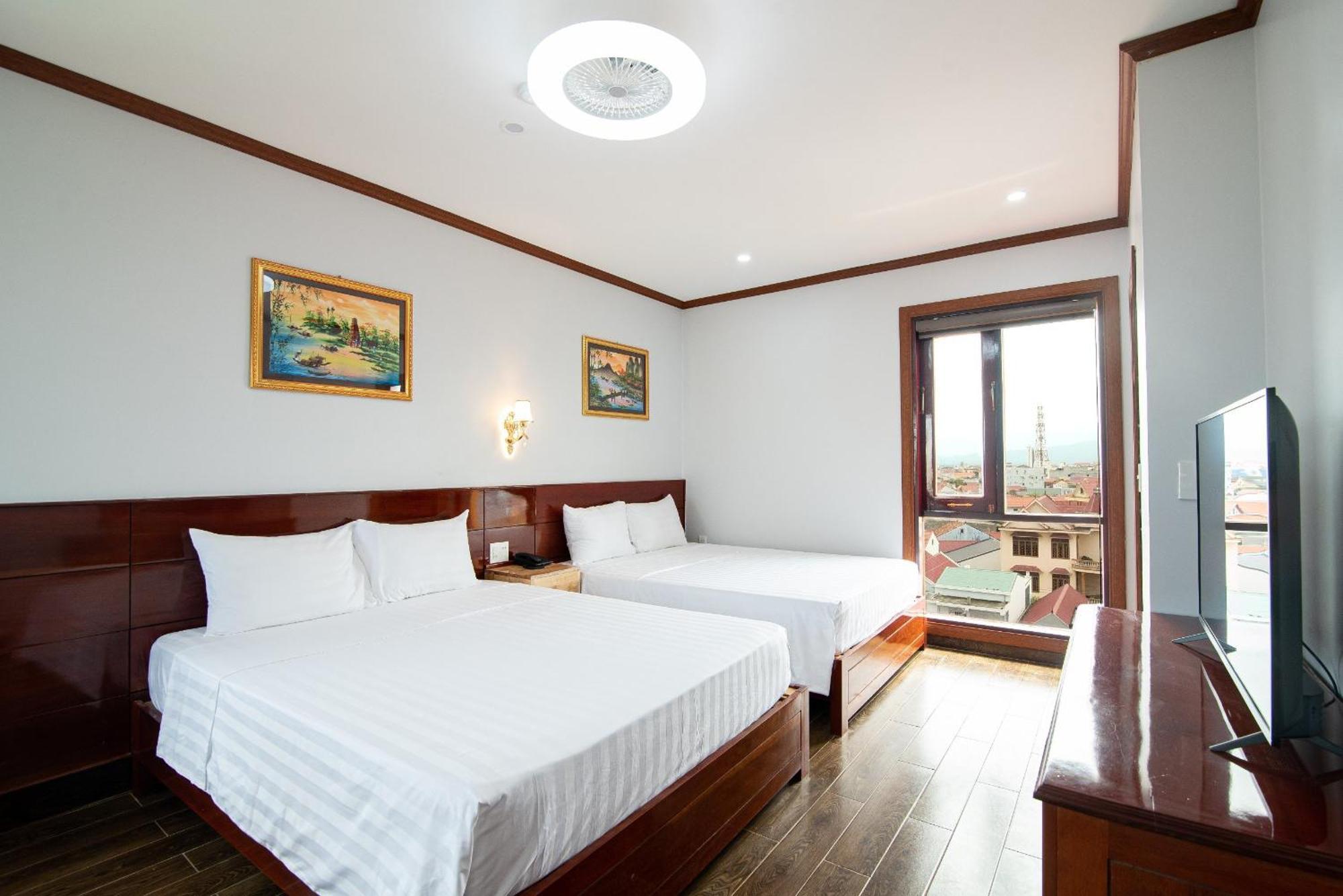 Khách sạn Minh Quang Hotel Dong Hoi Exterior foto